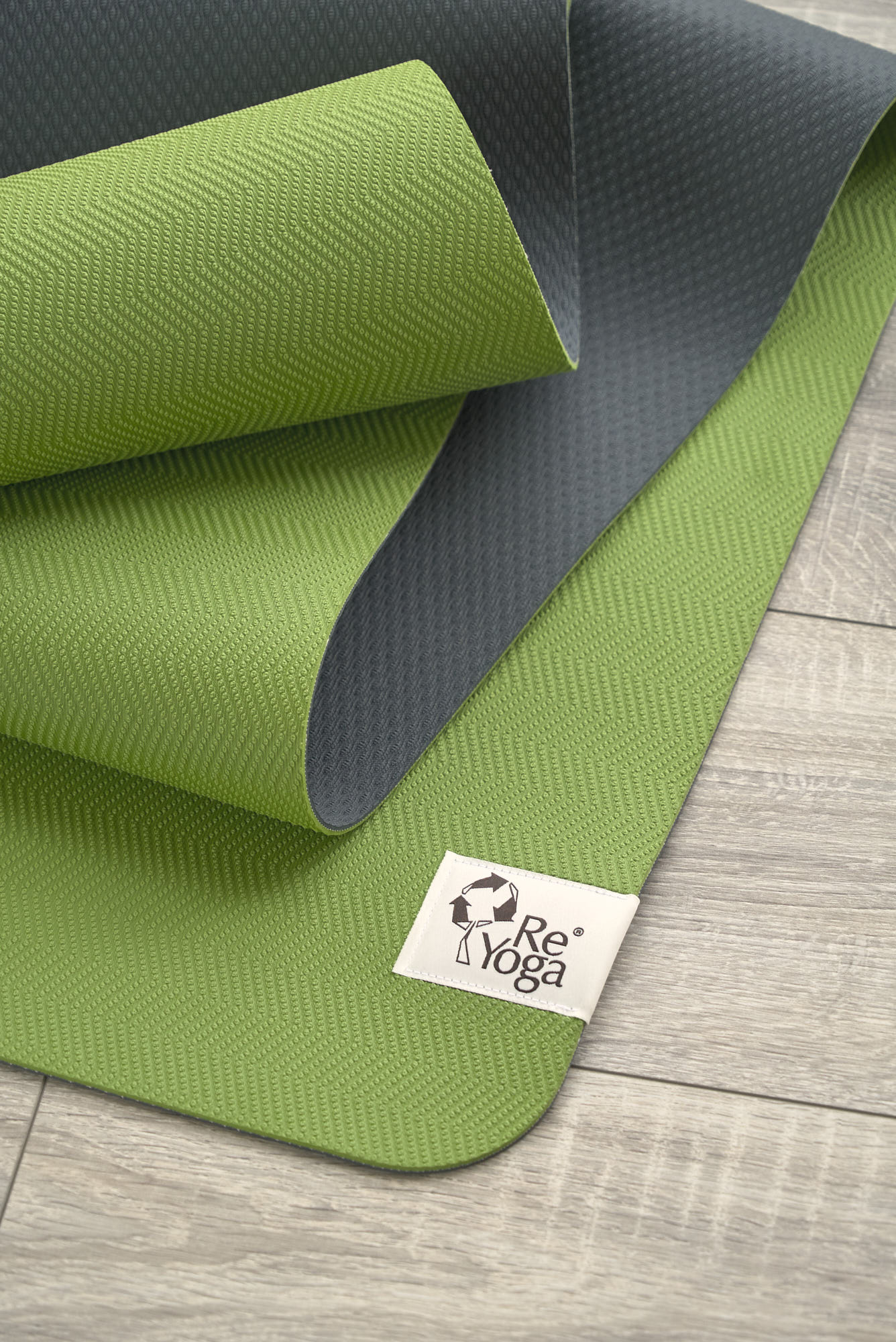 free LIGHT Verde Erba Grigio Ferro 1